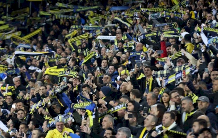 Fenerbahçe'den Seyircisiz Kararına "Kara Leke" Tepkisi