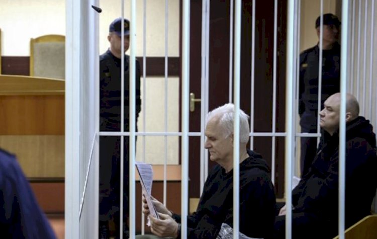 Nobel Barış Ödüllü Belaruslu aktivist Bialiatski 10 yıl hapis cezasına çarptırıldı