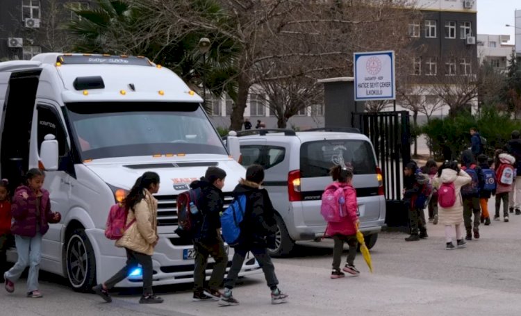 Deprem Bölgesindeki 3 İlde Eğitime Yeniden Başlandı
