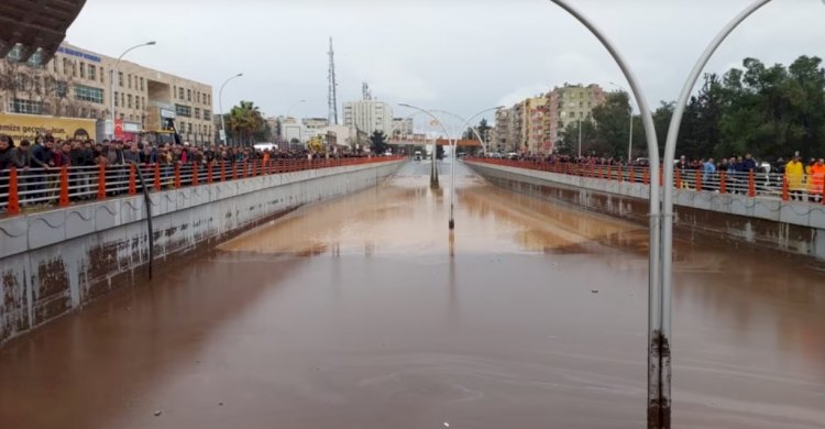 Deprem Bölgesindeki Adıyaman ve Şanlıurfa'da Sel Felaketi: Can Kayıpları Var