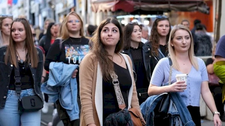 Dünyanın en mutlu ülkeleri açıklandı: Türkiye’nin sıralamadaki yeri belli oldu
