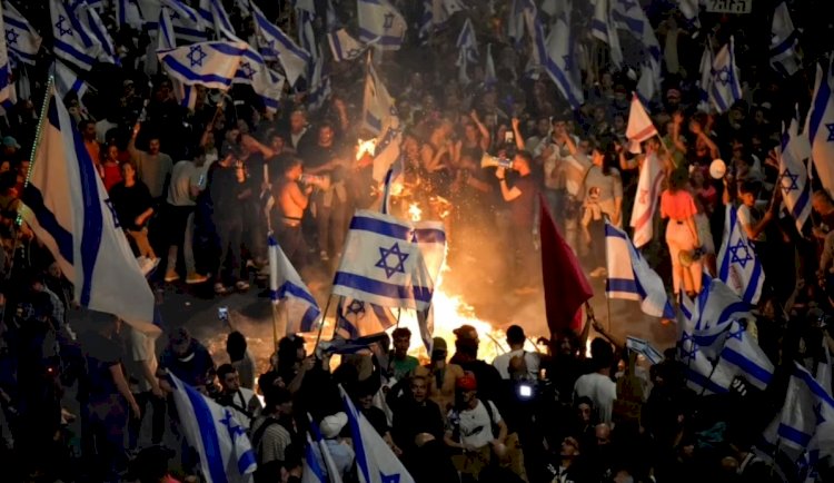 İsrail’de Şiddetli Yargı Reformu Protestoları: Netanyahu Reform Paketini Geri Çekecek mi?