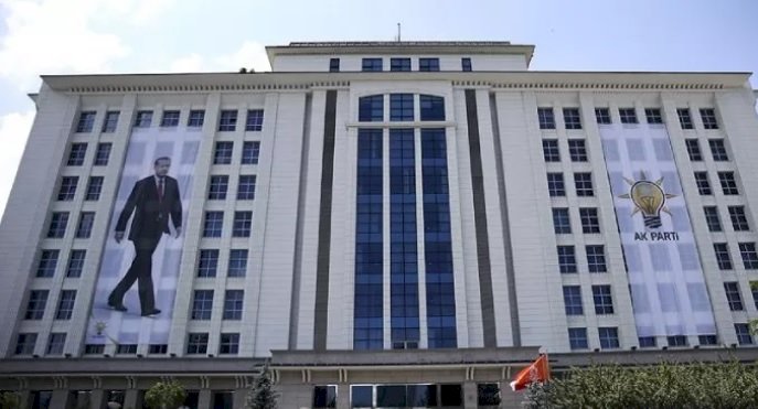 AKP’nin seçim stratejisine ilişkin partide hangi formüller tartışılıyor?