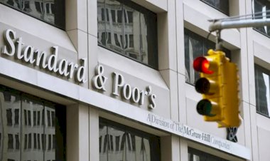 S&P, Türkiye'nin kredi notu görünümünü 'durağan'dan 'negatif'e çevirdi