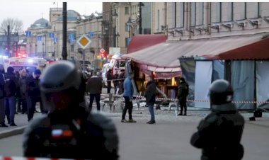 St. Petersburg'daki bir kafeye düzenlenen bombalı saldırıda Kremlin yanlısı blogger öldü