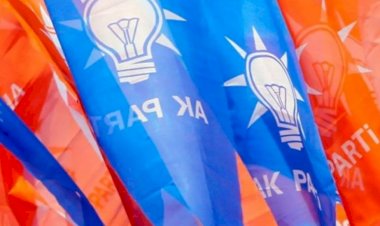 Son Dakika: AKP milletvekili aday listesini YSK'ye sundu