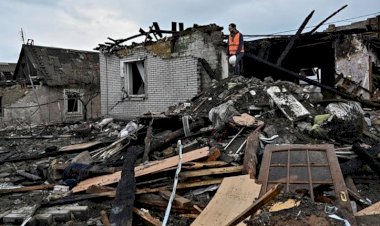 Zelenskiy: Rus S-300’leri Zaporijya’yı vurdu