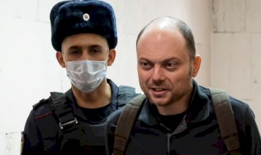 Putin Muhalifi Siyasetçiye 25 Yıl Hapis Cezası