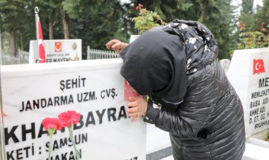 Ramazan Bayramı arefesinde şehitliklerde hüzün hakim