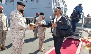 ABD ve İngiltere diplomatik personelini ve ailelerini Sudan'dan tahliye etti