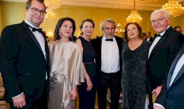 Can Dündar da basın balosunun açılış konuşmasını yaptı.