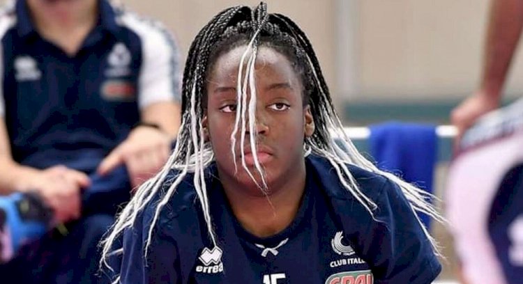 İtalyan voleybolcu Julia Ituma, Eczacıbaşı Dynavit maçı sonrası İstanbul’da kaldığı otelde hayatını kaybetti