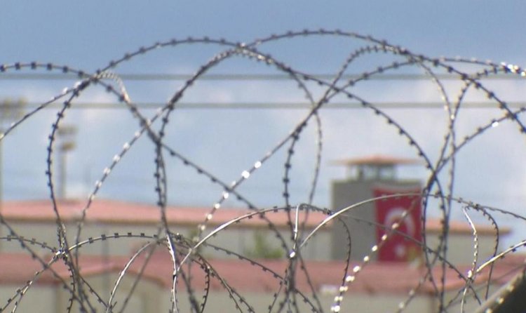 Türk cezaevlerinde 64 Alman tutuklu var