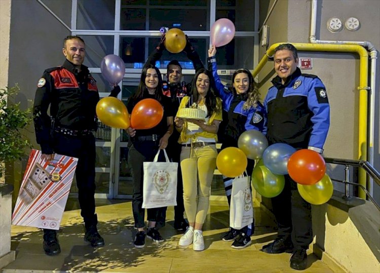 Şanlıurfa'da polislerden şehit kızına doğum günü sürprizi