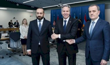 Azeri ve Ermeni Bakanlar ABD’de Görüştü
