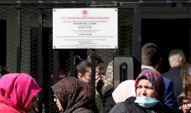 Marsilya'da Erdoğan yanlısı ve karşıtı seçmenler arasında kavga