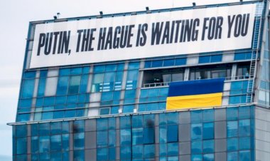 Зеленський у Гаазі: Всі хочуть бачити тут іншого Володимира