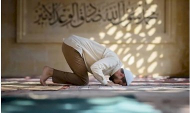 Rüyada Namaz kılmak, Namaz kıldığını görmek ne anlama gelir?