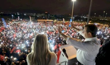 Ak Parti iktidarı bırakmak için acele ediyor!