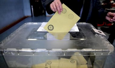 14 Mayıs sadece Cumhurbaşkanı'nı belirlemeyecek: Yüzlerce bürokratın görevi sona eriyor