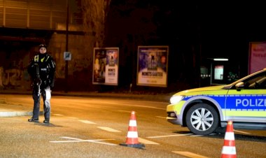 Türkiye Sabah gazetesinin Almanya temsilcilerinin gözaltına alınmasını kınadı