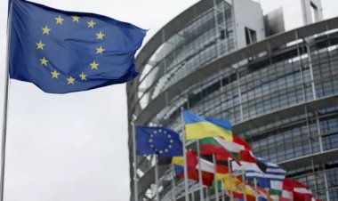 AB, Rusya Merkez Bankası'nın 200 milyar eurodan fazla varlığını dondurdu