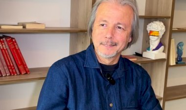 “Dünya bekle gör politikası izledi”