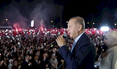 "Seçimler Erdoğan'ın çekim etkisinin hala sürdüğünü gösterdi"