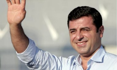 Son Dakika... Demirtaş'tan 'aktif politikayı bırakıyorum' açıklaması
