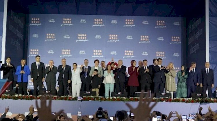 FT: Türkiye’deki seçim vaatlerine rağmen dış yatırımcı beklemede