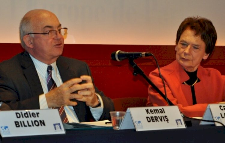 Kemal Derviş Hayatını Kaybetti