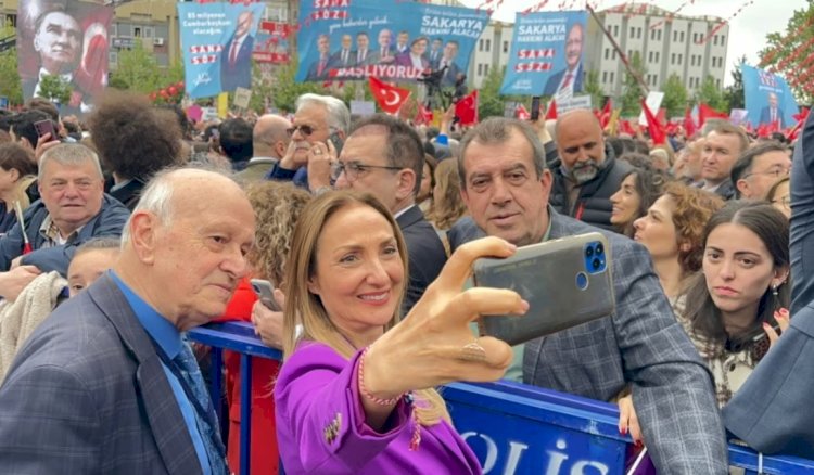 “AKP’yi İktidara Kadınlar Getirdi İndiren de Kadınlar Olacak”
