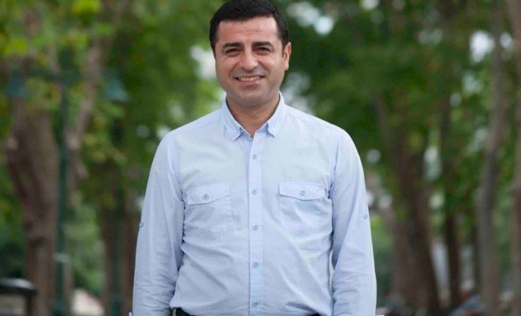 Demirtaş '20 bin sandıktan 150 oy çalınsa 3 milyon oy eder' diyerek seslendi