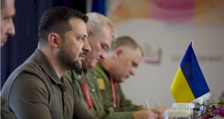 Ukrayna lideri Zelenskiy, Bahmut'un yerle bir olduğunu, Putin Rusya'nın zafer kazandığını açıkladı