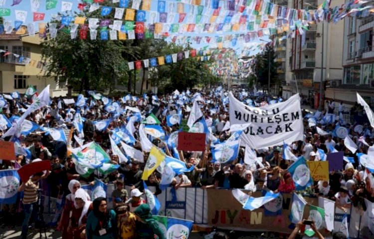 HDP ikinci tur için sahaya iniyor