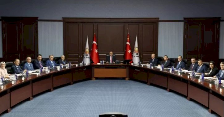 AKP’de yeni kabine için hangi seçenekler konuşuluyor, Mehmet Şimşek görev alacak mı?