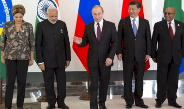 Güney Afrika, BRICS Zirvesi'ne katılması halinde UCM kararı gereği Putin'i tutuklar mı?