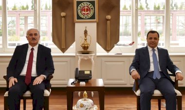 CHP’yi mi kurtaralım, Türkiye’yi mi? 