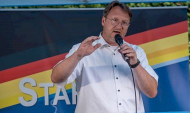 Almanya’da ırkçı AfD adayı kaymakamlık seçimini kazandı
