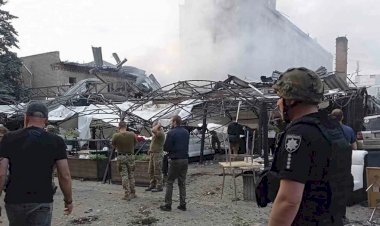 Rusya yine sivilleri vurdu: Füze saldırısında 3'ü çocuk 10 kişi hayatını kaybetti
