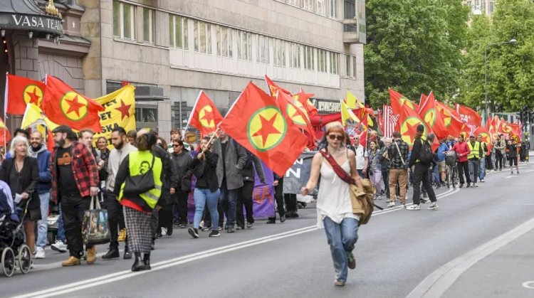 'Erdoğan yasasına hayır': PKK taraftarları İsveç'in 'terör yasasını' protesto etti
