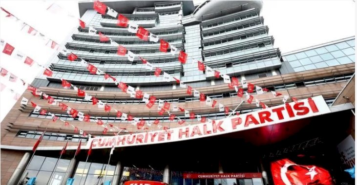 CHP seçimler sonrası hareketli: Kılıçdaroğlu, İmamoğlu ve Sarıgül ile ilgili olarak kulislerde neler konuşuluyor?