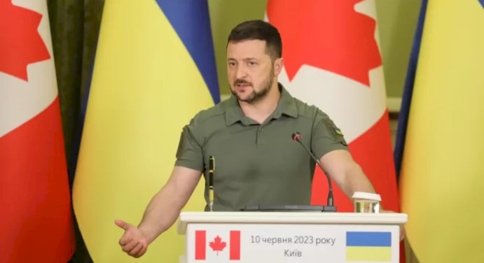 Zelenskiy, Ukrayna'nın Rusya'ya karşı saldırı başlattığını doğruladı