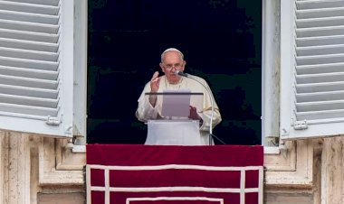 Papa Francis'ten İsveç'te Kuran yakılmasına tepki: Öfke ve tiksinti duyuyorum