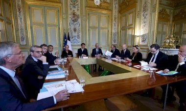 Fransa'da şiddet olayları: Macron kriz merkezinde belediye başkanlarıyla bir araya gelecek