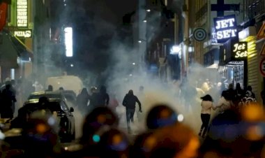 Fransa’da belediye başkanlarından şiddet karşıtı mitingler