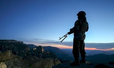 PKK'lı teröristlerden alçak saldırı! Pençe-Kilit'te bir askerimiz şehit oldu