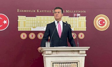 Eski CHP’li vekilden Meclis’te Mustafa Sarıgül’e yumruklu saldırı iddiası