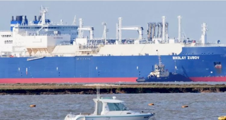 Shell taahhüdüne karşın, Rus doğalgazı satın almaya devam ediyor