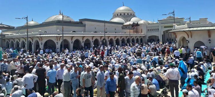 Menzil Köyü: İbadet, ticaret, turizm